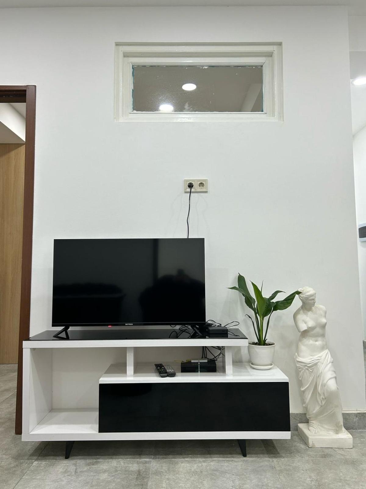 White Corner In Old Tbilisi Apartment Екстериор снимка