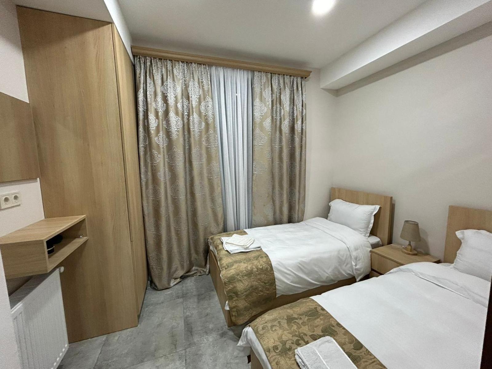 White Corner In Old Tbilisi Apartment Екстериор снимка