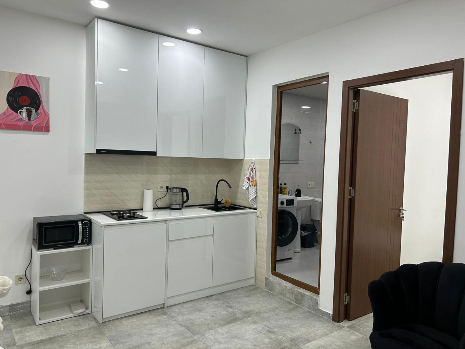 White Corner In Old Tbilisi Apartment Екстериор снимка